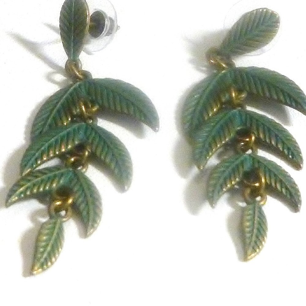 Verdigris Green & Copper Tone Drop Earrings Tropical Leaves 2.5" NWOT M365